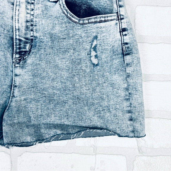 Justice Premium Denim Girls Jean Short Light Blue Acid Wash Shorts Size 16 - Picture 3 of 11